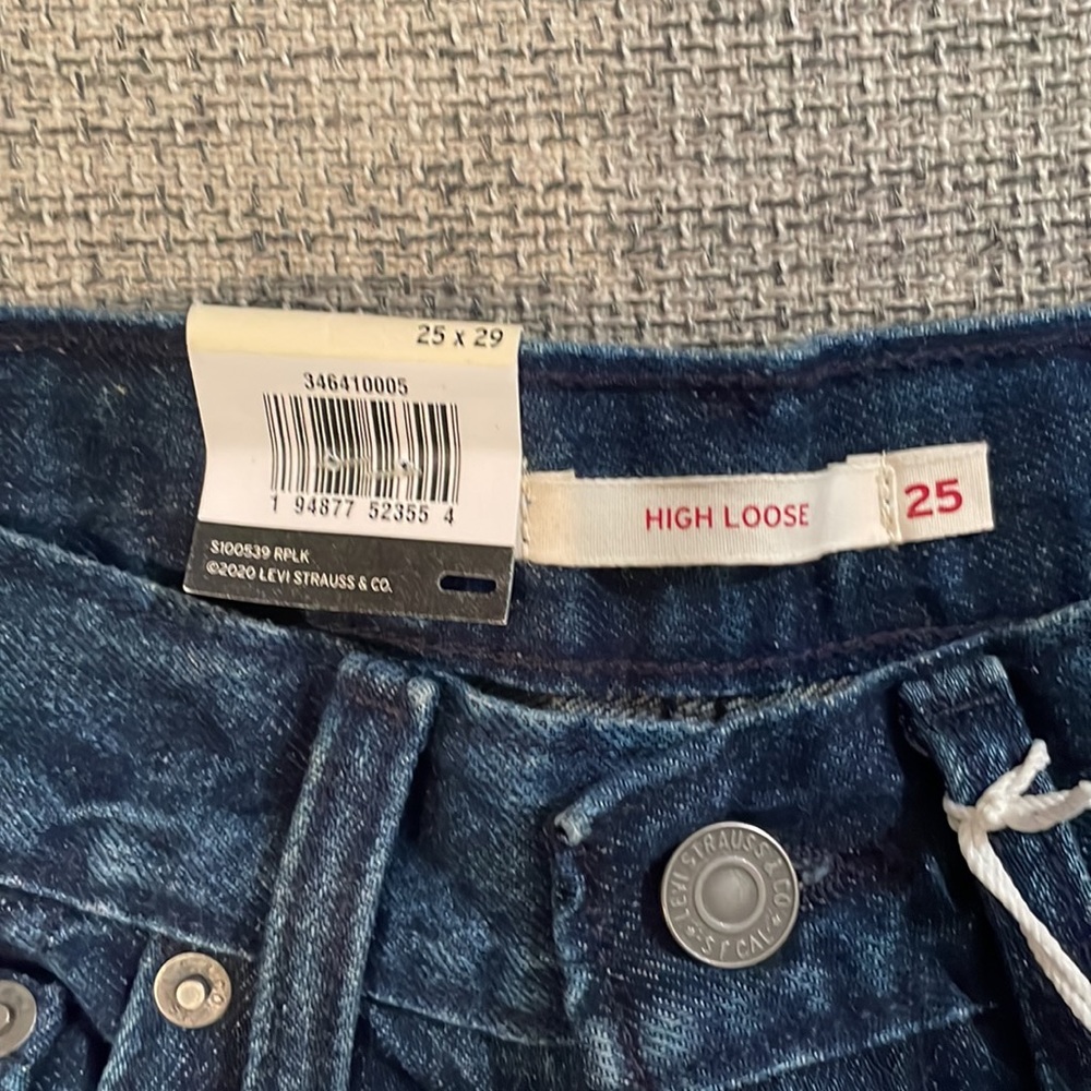 Levi’s Wellthread Collection High Loose W25x29 - Picture 4 of 9